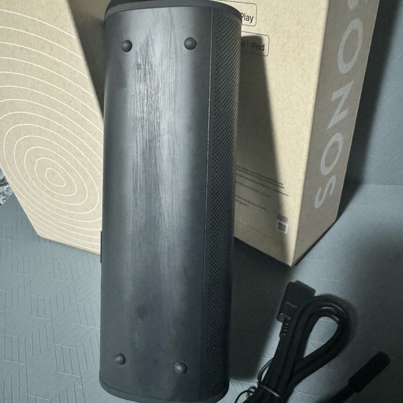 Roam Portable Speaker - Picture 3 of 7